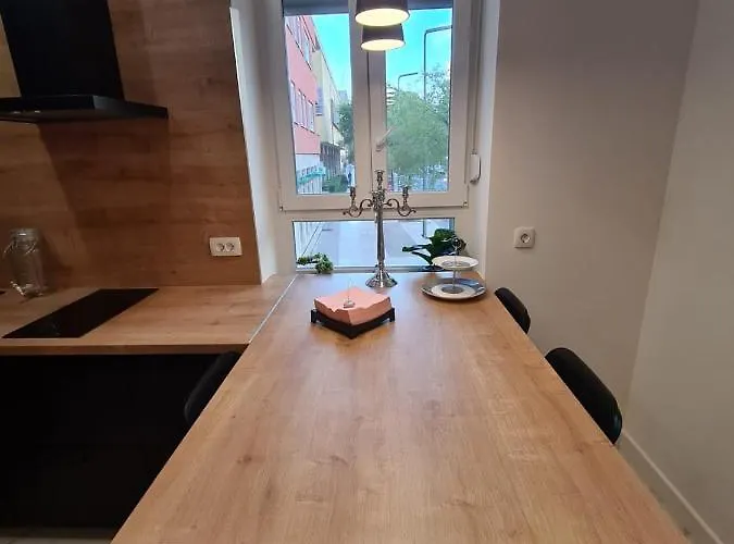 Premium Class Apartmant - Free Parking Lägenhet *